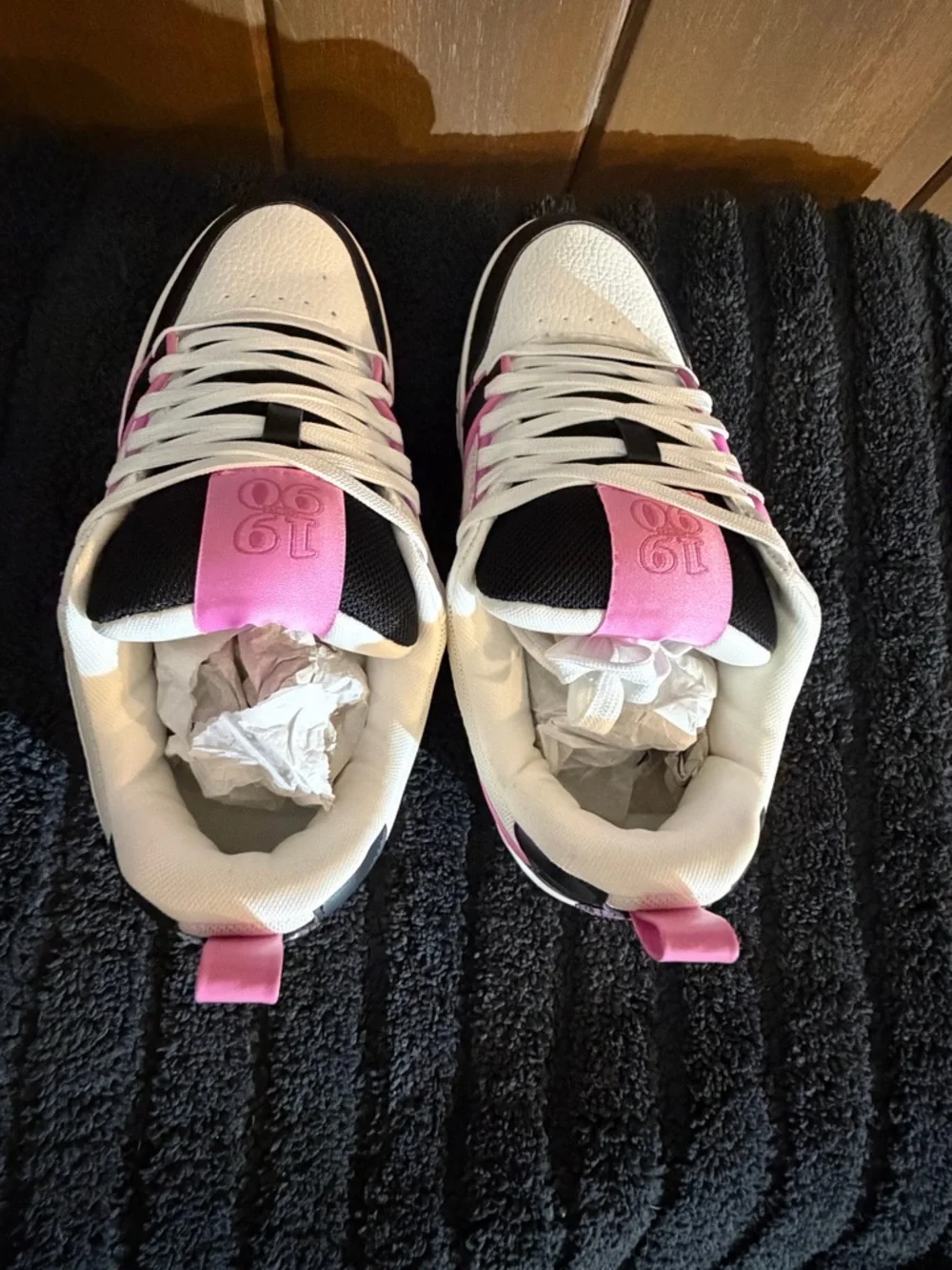 Steve Madden Skater Women's Fashion Sneakers‎ Black/Pink originally $110 size 8